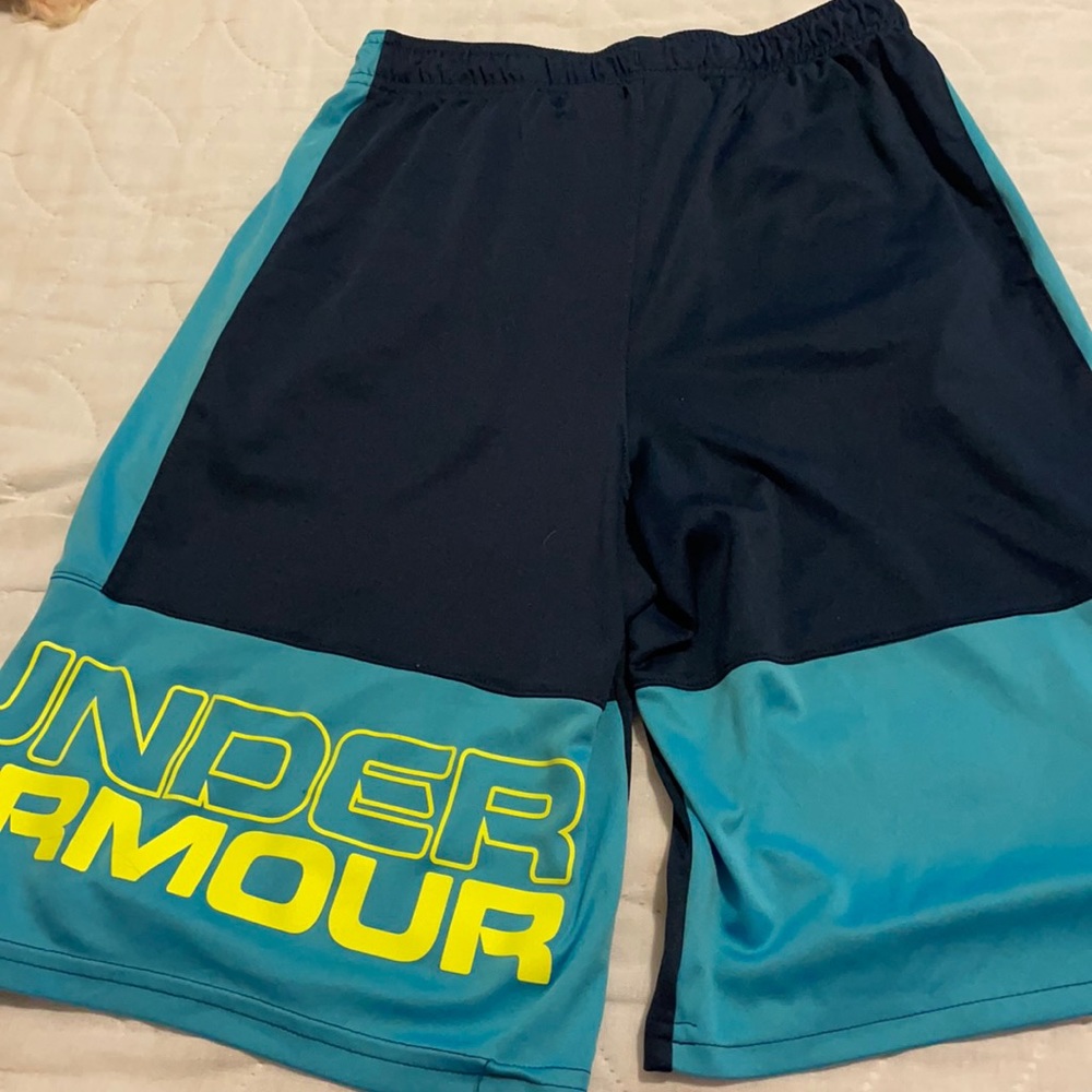 Boys youth Large Under Armour blue shorts